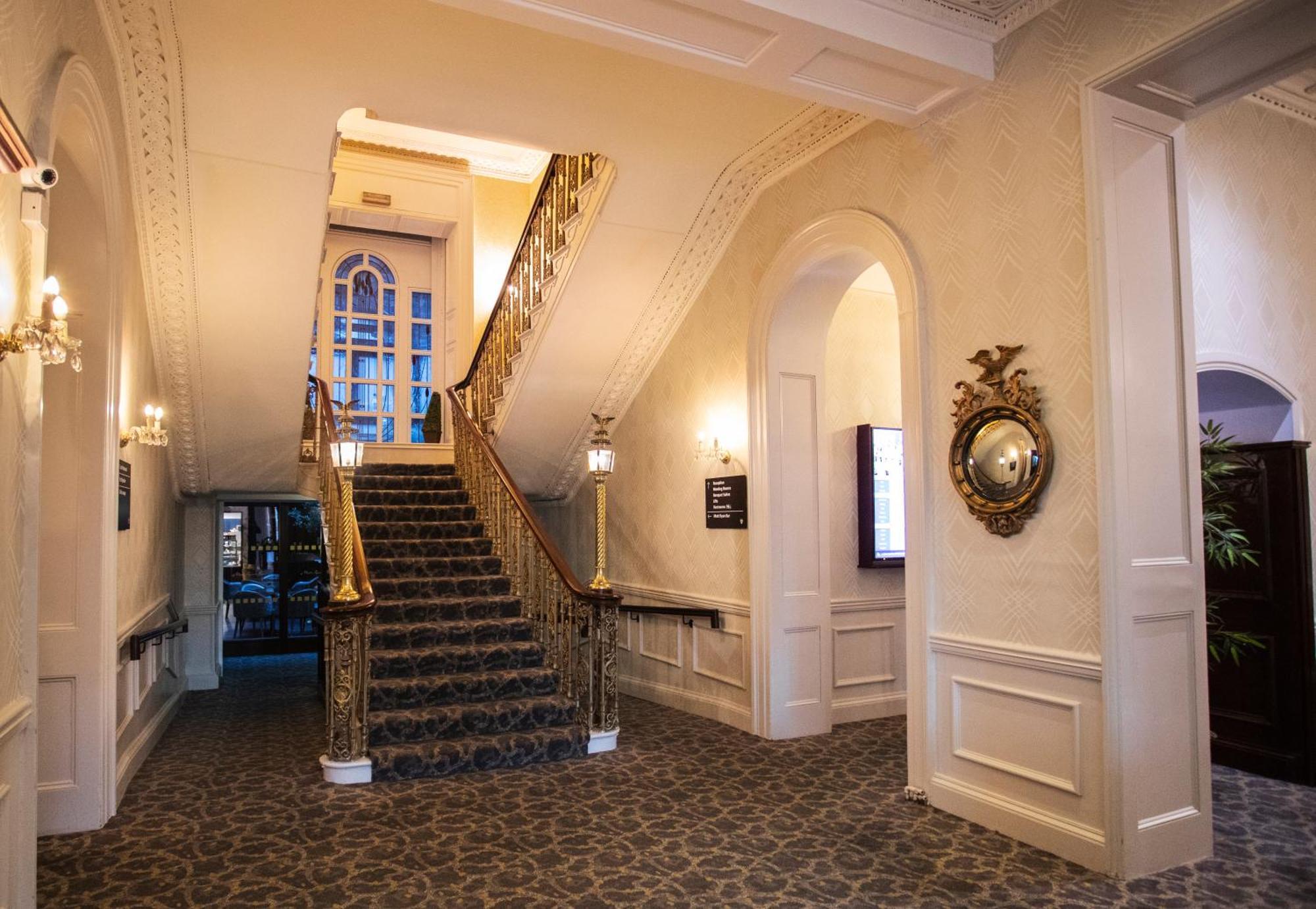Grand Hotel Малахайд Экстерьер фото