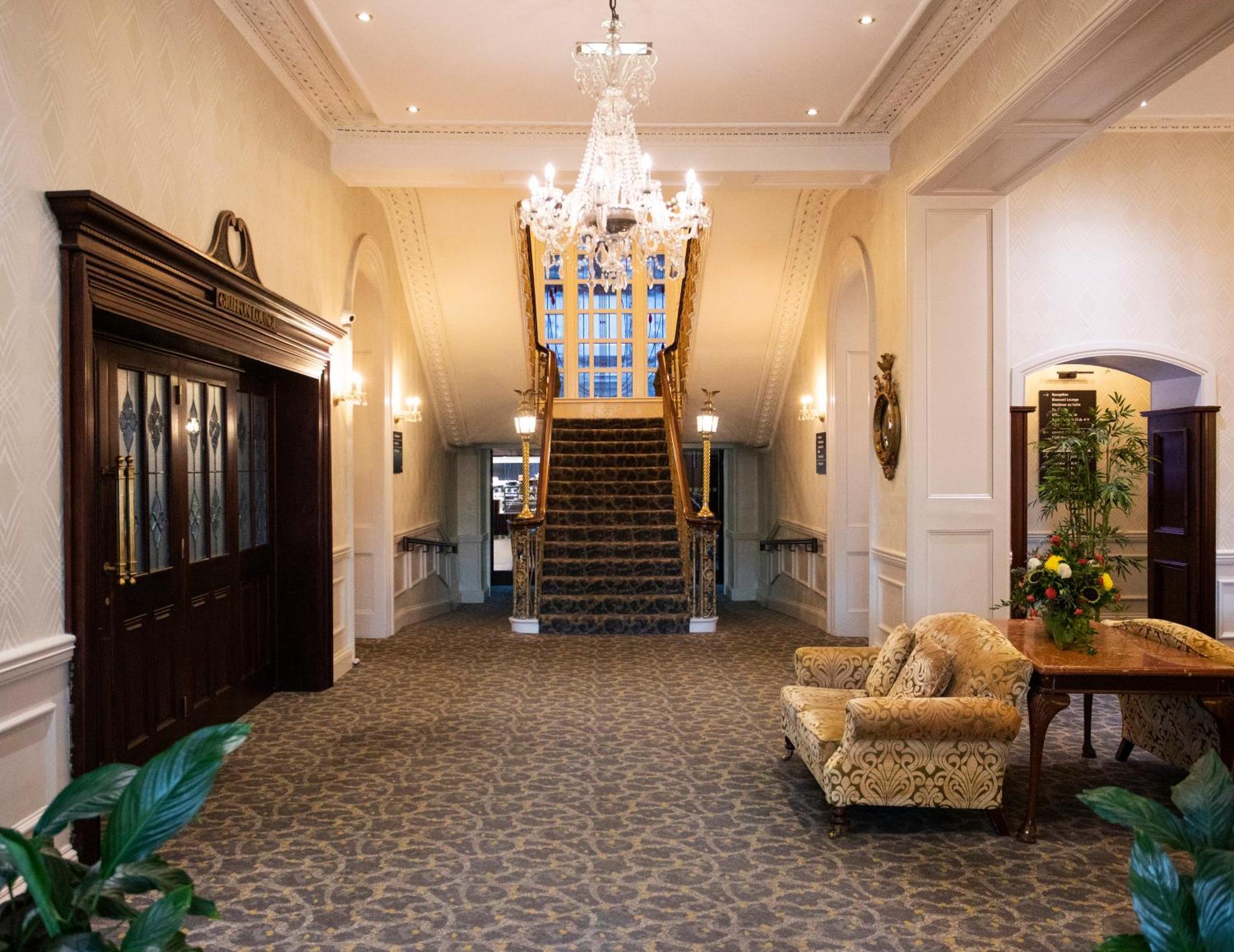 Grand Hotel Малахайд Экстерьер фото